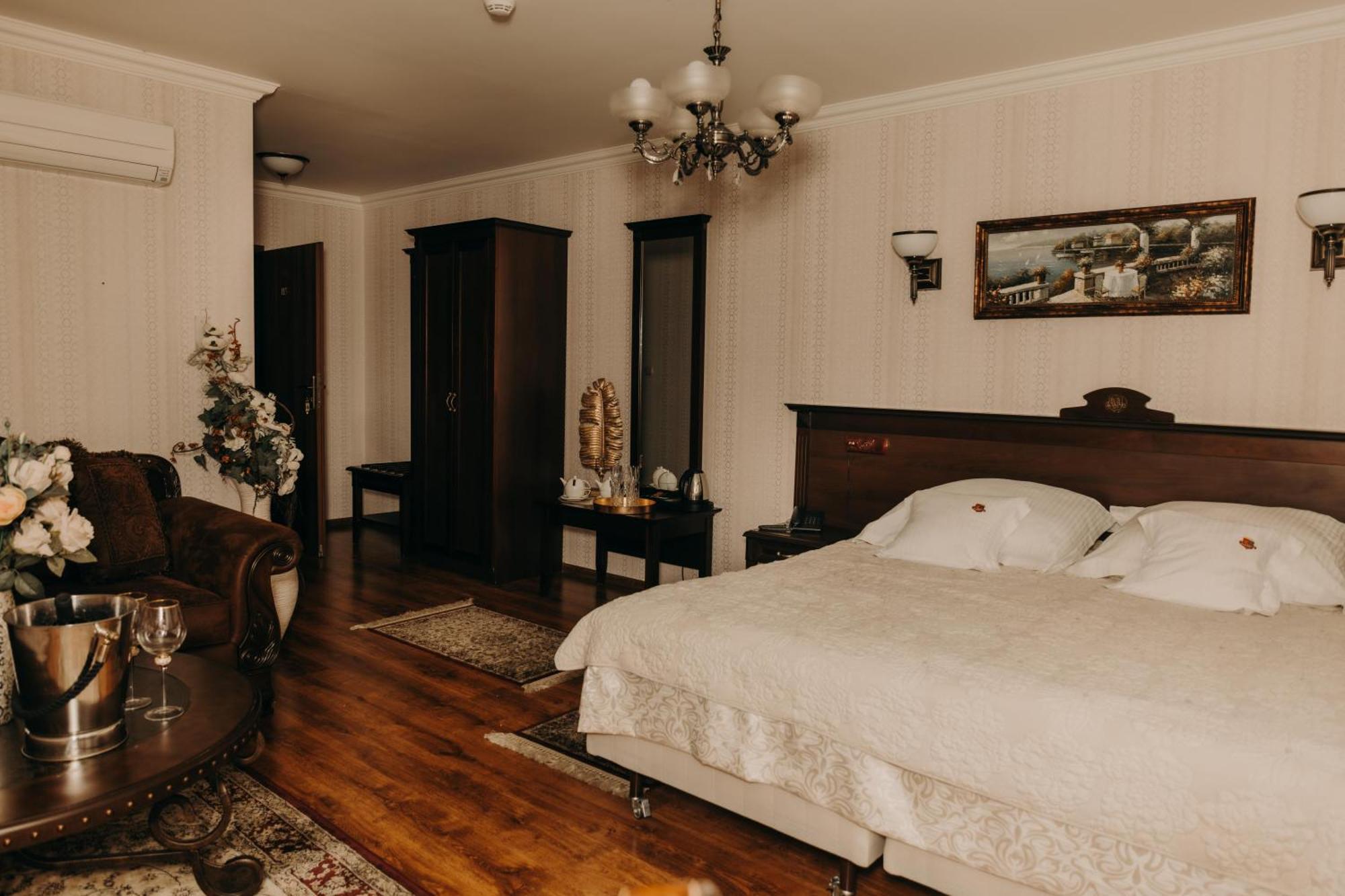 Olawian Hotel โอวาวา ภายนอก รูปภาพ