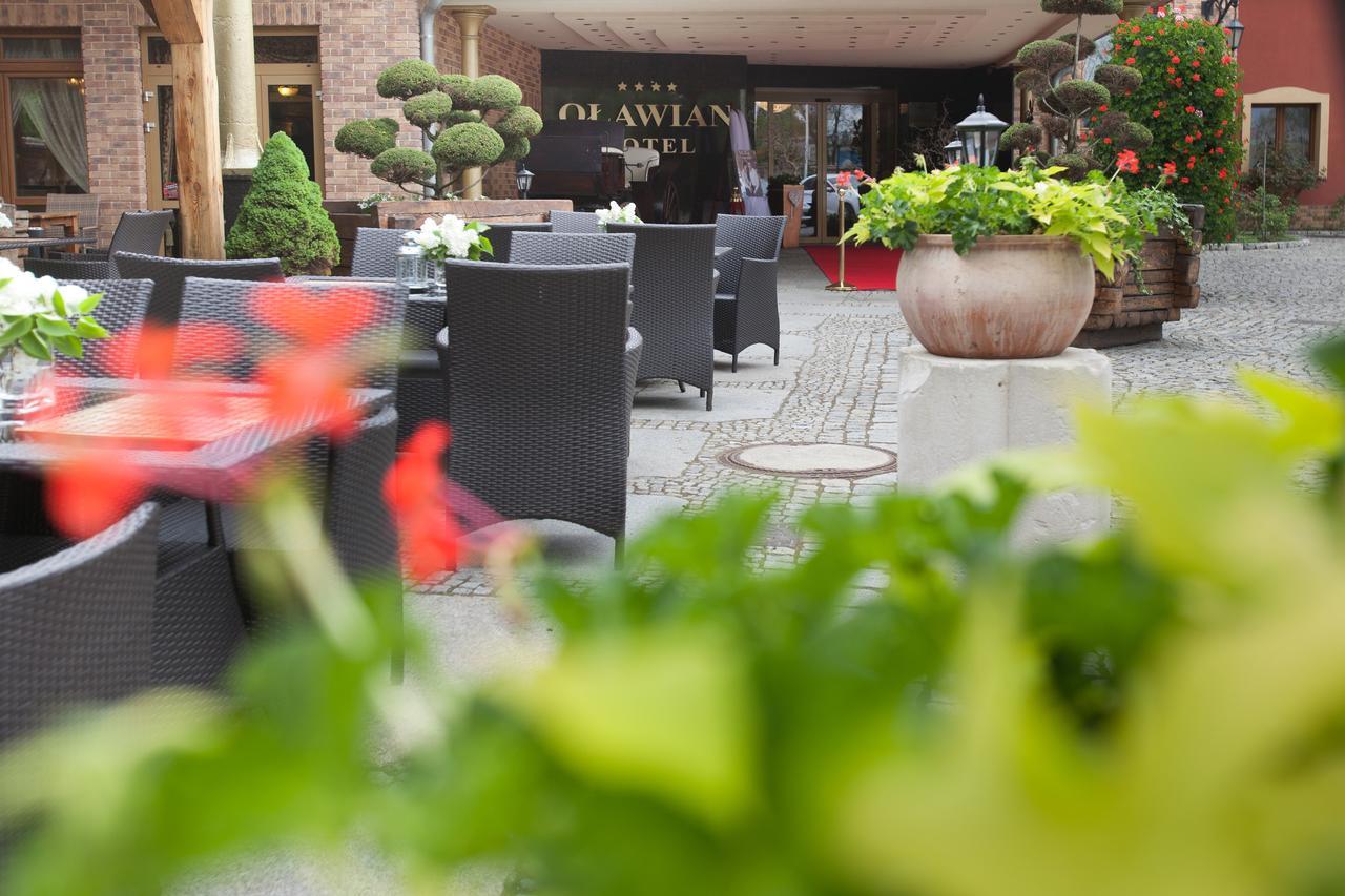 Olawian Hotel โอวาวา ภายนอก รูปภาพ
