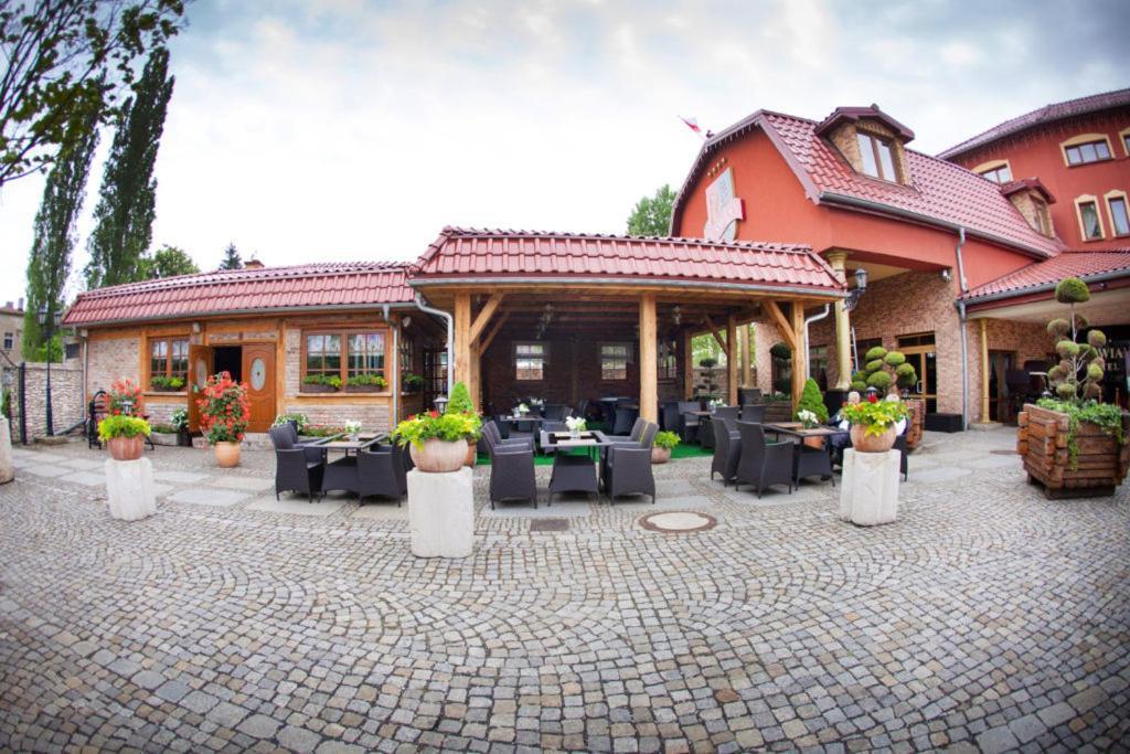 Olawian Hotel โอวาวา ภายนอก รูปภาพ